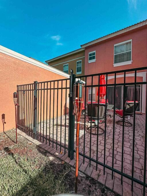 Ultimate Vacation Villa Near Disney Townhouse 키시미 외부 사진
